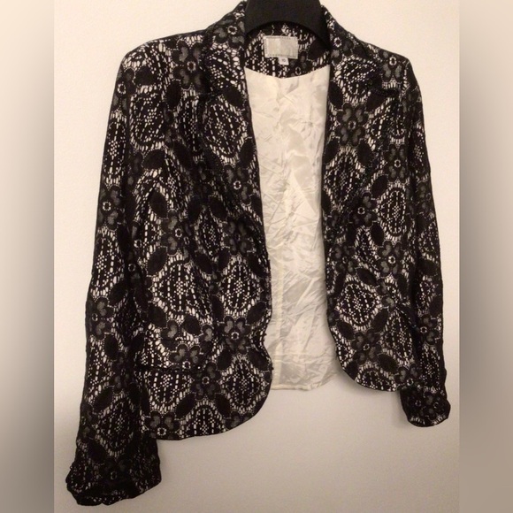 Roberto Makali Elegant Black and cream  Women's blazer size 10 - Picture 2 of 6